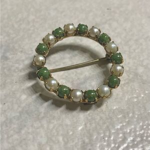 𝅺VINTAGE 1940s Winard gold filled brooch